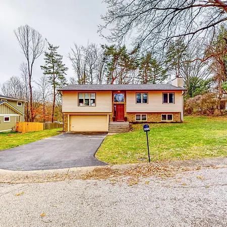 Bloomington Beauty Villa